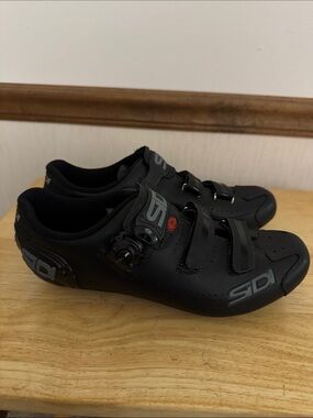 Sidi Alba 2 Men’s Road Leather Cycling Shoes mens size 43.5 euro 3 bolt cleat